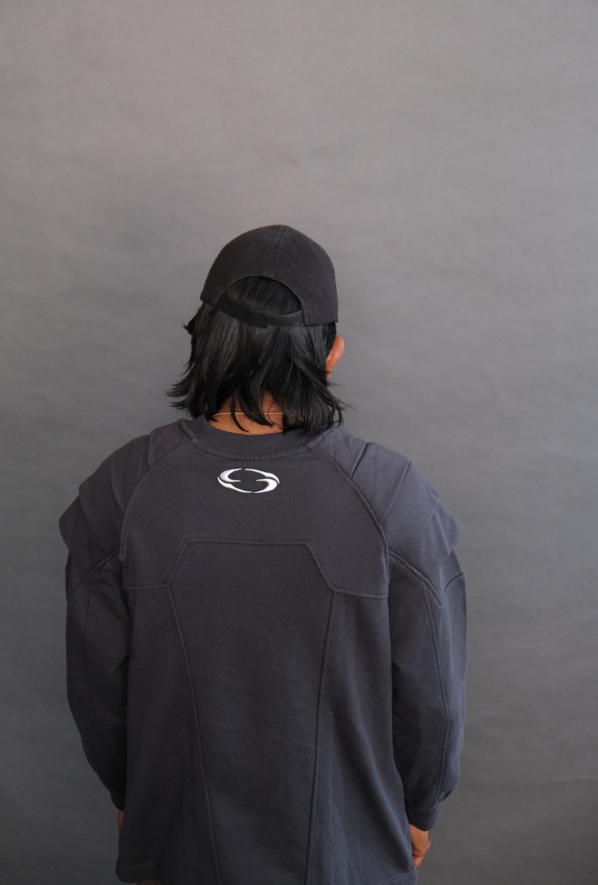 Panelled shoulder Sweat